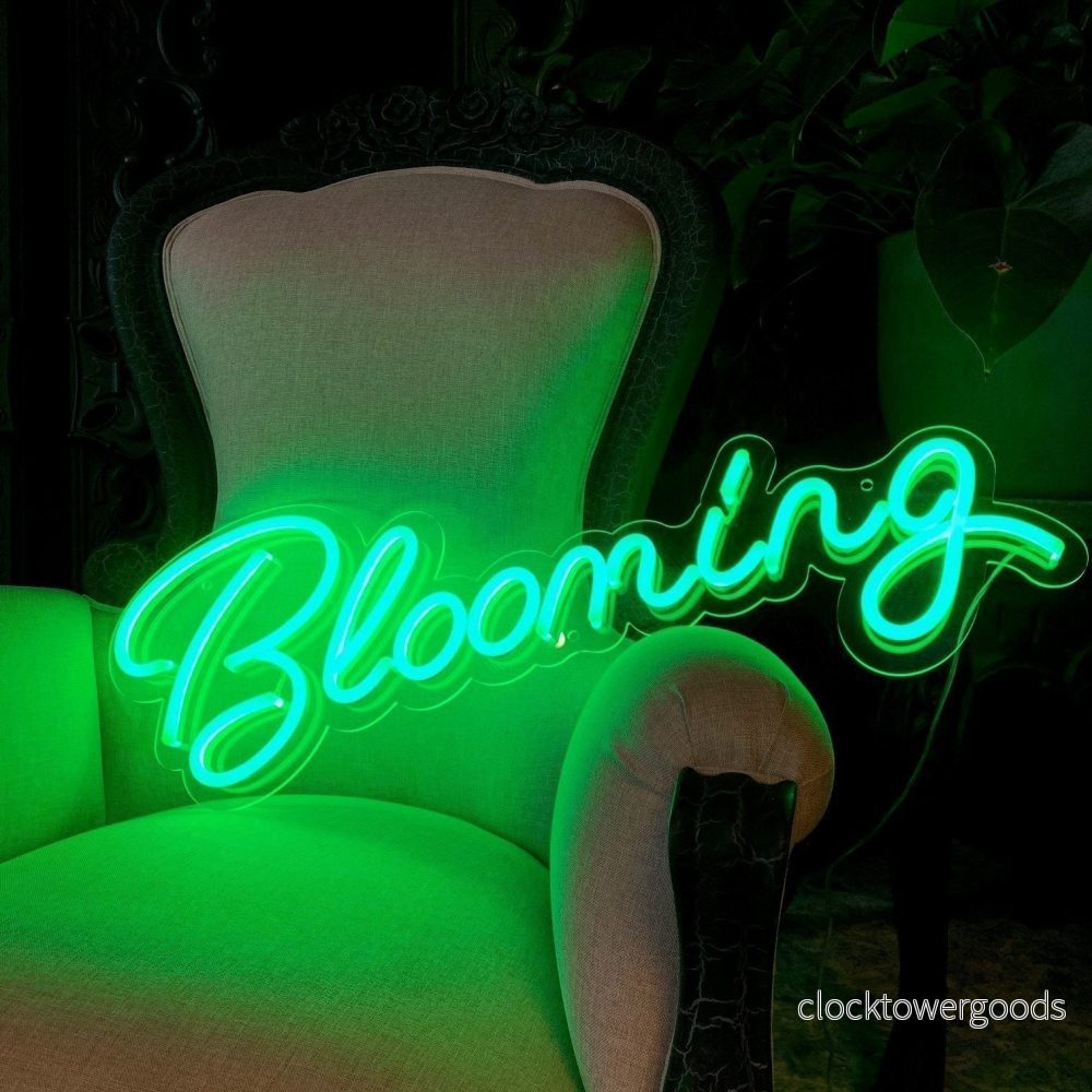 ”Blooming” LED NEONSKYLT. 80×31 cm. Välj önskad färg. ”Blooming” LED NEONSKYLT. 80×31 cm. Välj önskad färg.