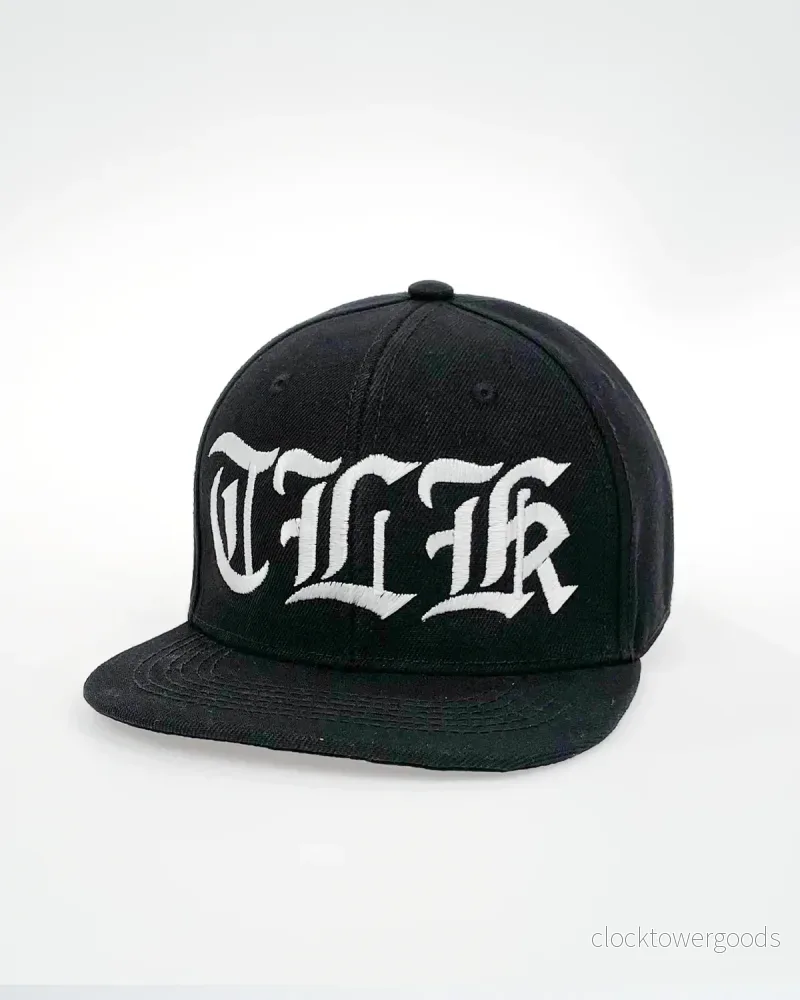TLK Snapback – Svart/Vit TLK Snapback – Svart/Vit