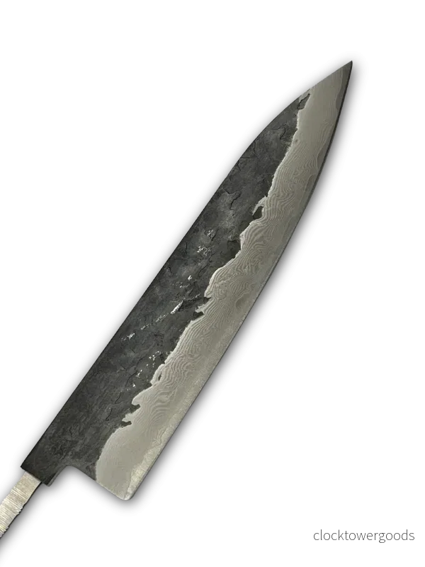 Kockkniv 200 mm VG-10 – svart brute de forge-damask Kockkniv 200 mm VG-10 – svart brute de forge-damask