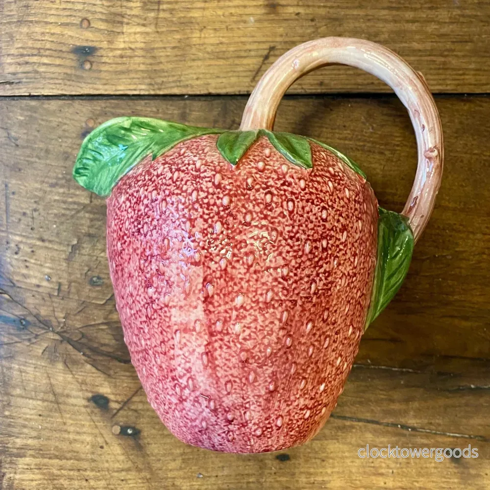 Vintage Italian Strawberry Pitcher – 26 cm - Bild 2