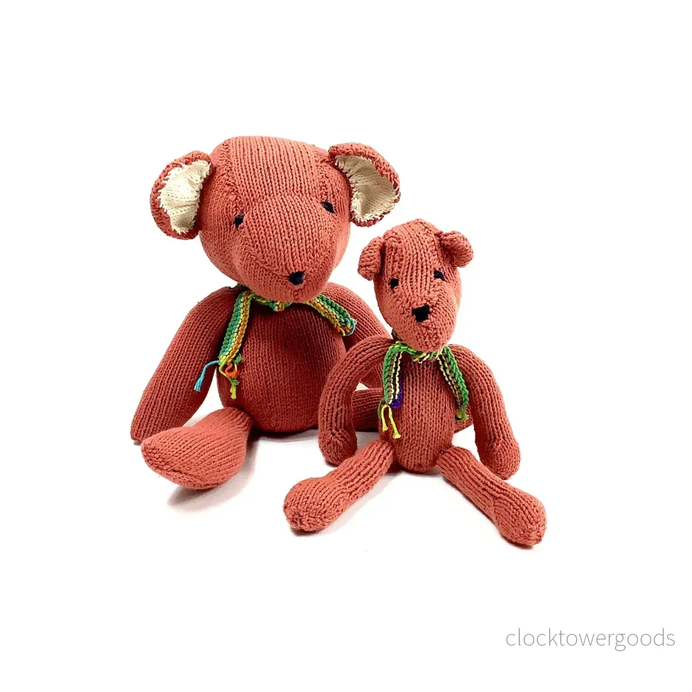 Kenana stickad Nalle (flera färger) Kenana stickad Nalle (flera färger)