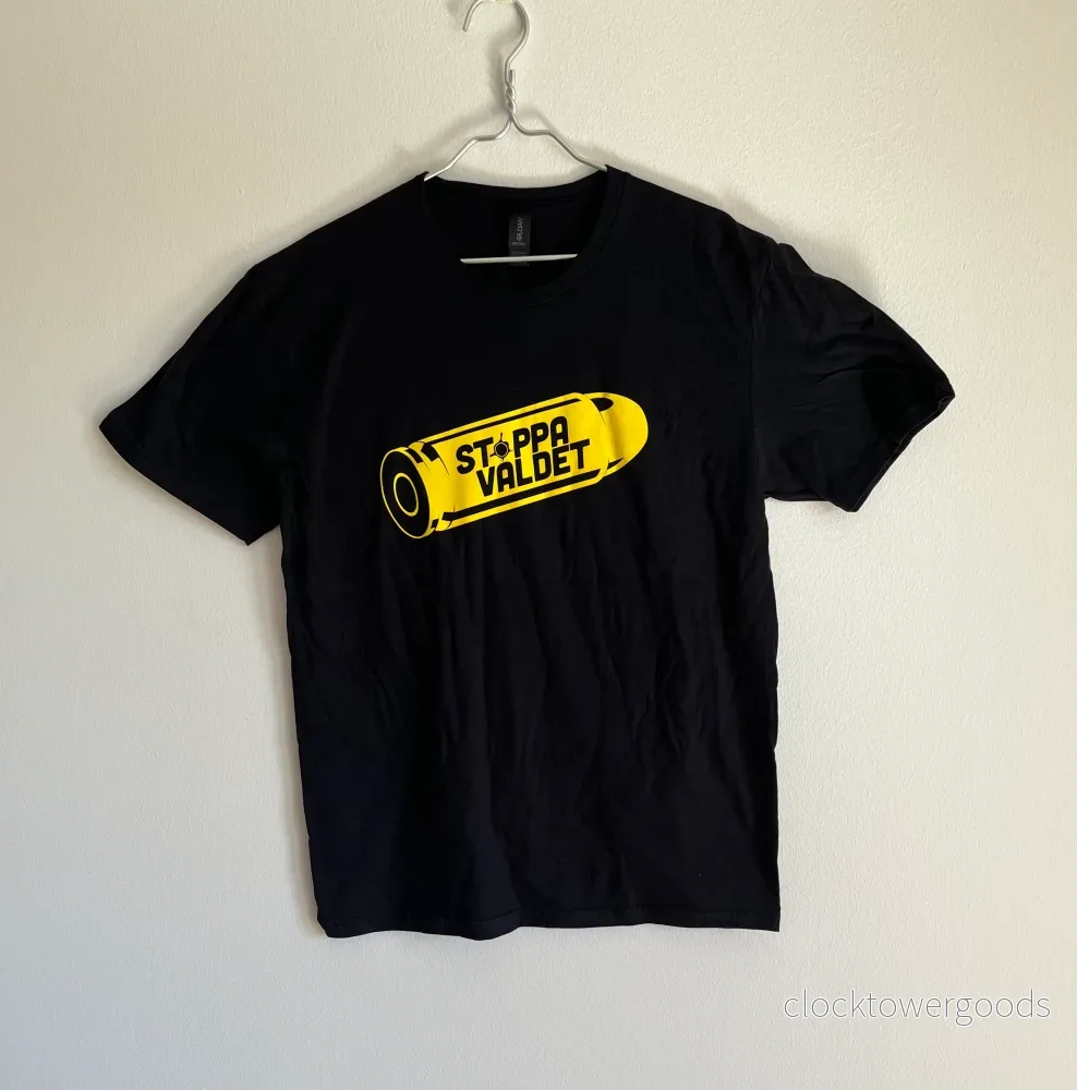 Stoppa Våldet t-shirt – BLK/ Gul