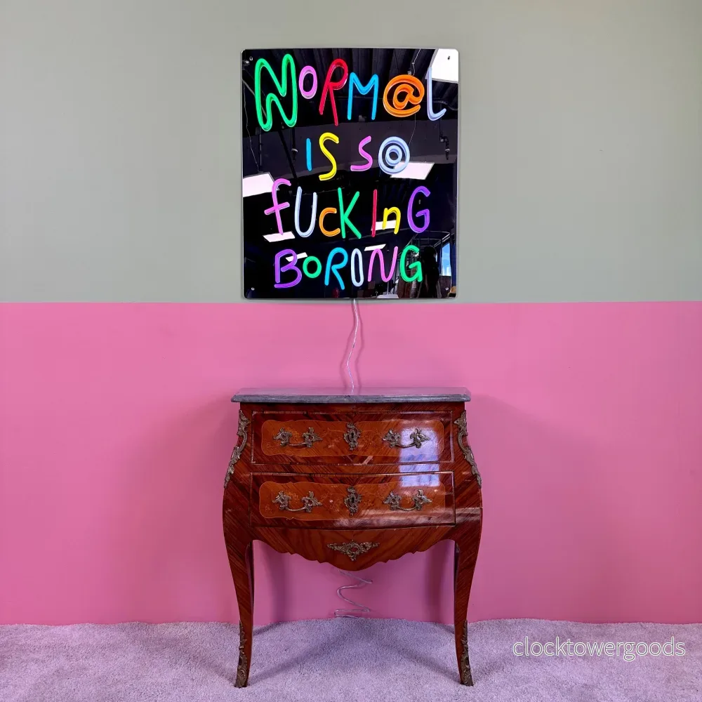 "FUCK WAR" Spegel med Led neonskylt.