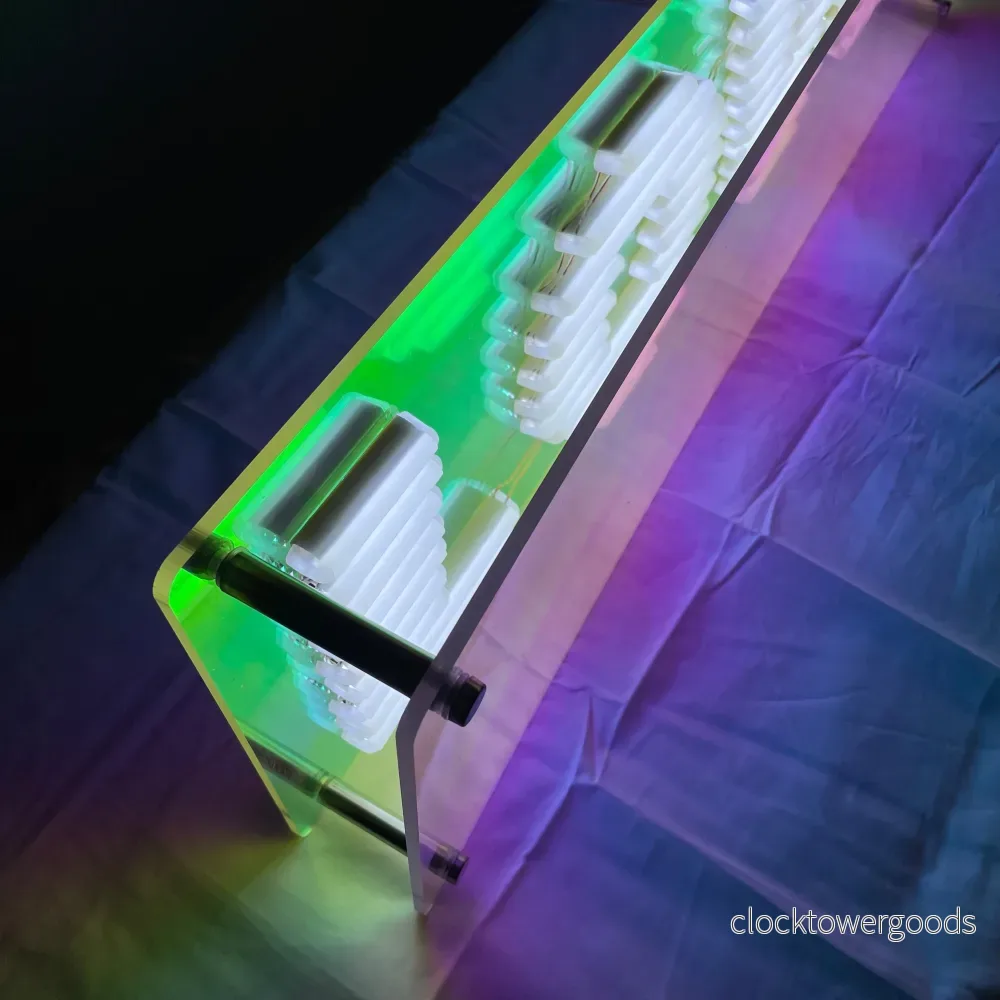 "L O V E" Led neonskylt. Stående 72x22 cm. - Bild 3