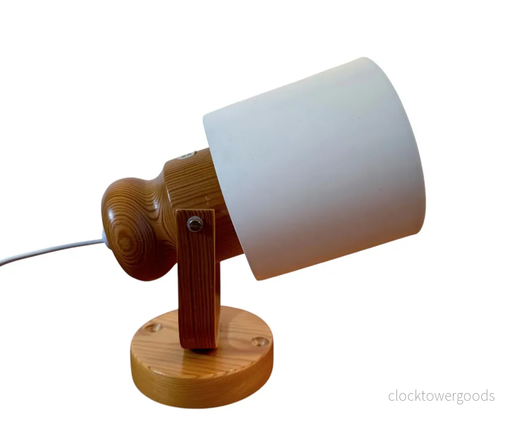 Vägglampa Furu