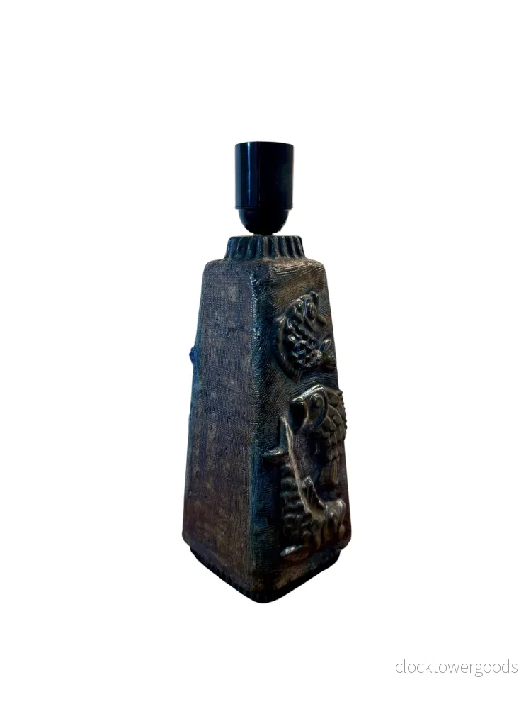Keramiklampa med fiskmotiv