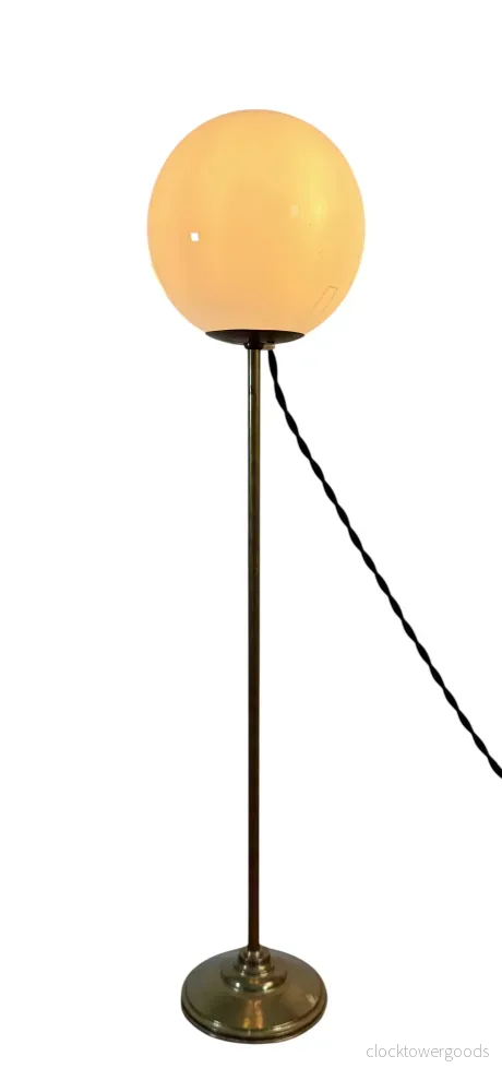Hög elegant lampa med glasglob - Bild 2