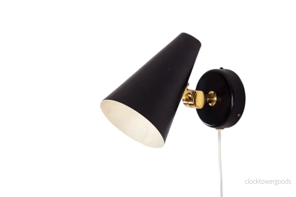 Stilren Vägglampa