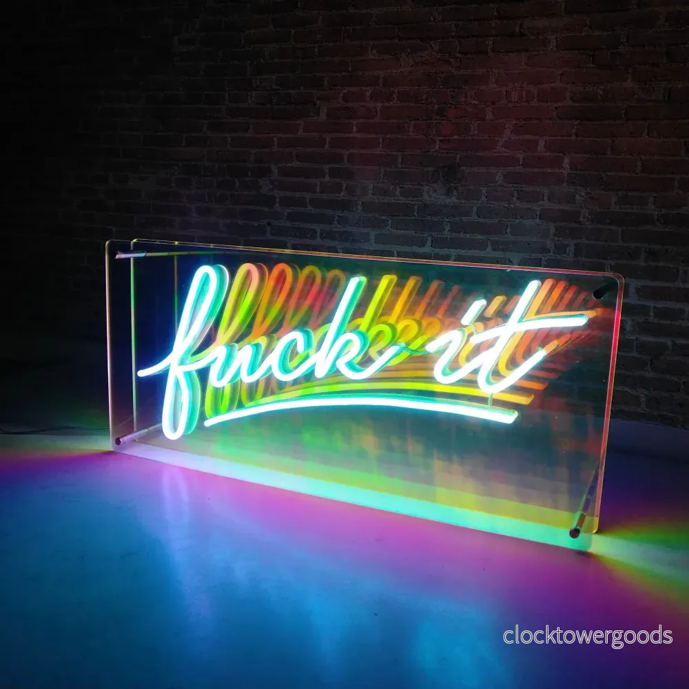 ”Fuck it” LED NEONSKYLT. Stående skylt ”Fuck it” LED NEONSKYLT. Stående skylt