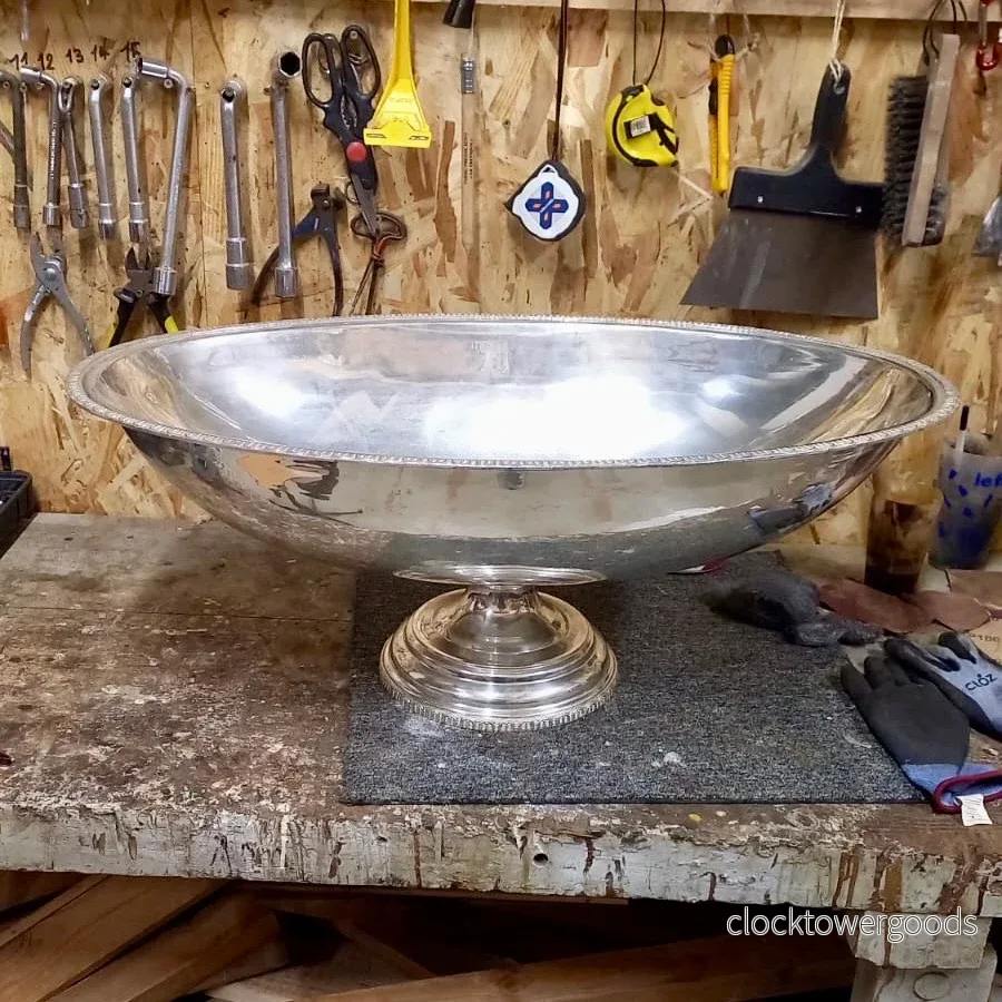 Large French Champagne Vasque Large French Champagne Vasque
