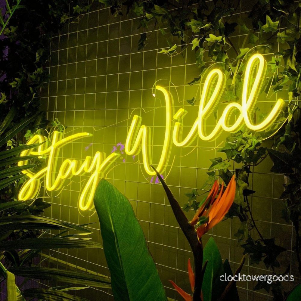 "Stay Wild" Led neonskylt. - Bild 2