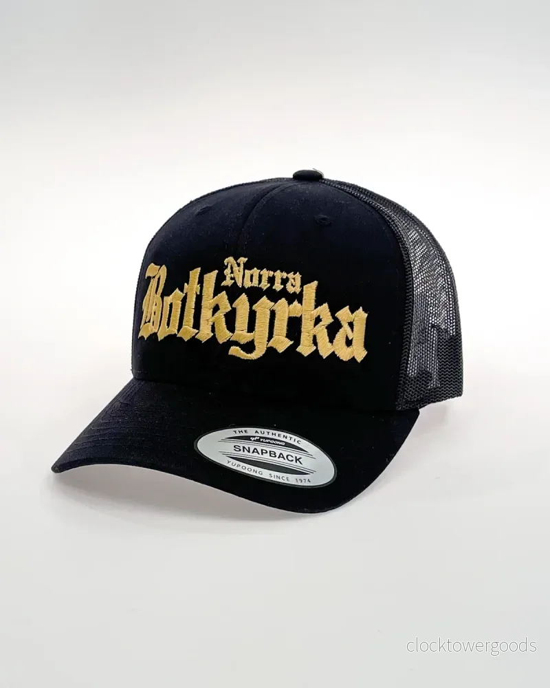 Norra Botkyrka Snapback – Blk/Gold