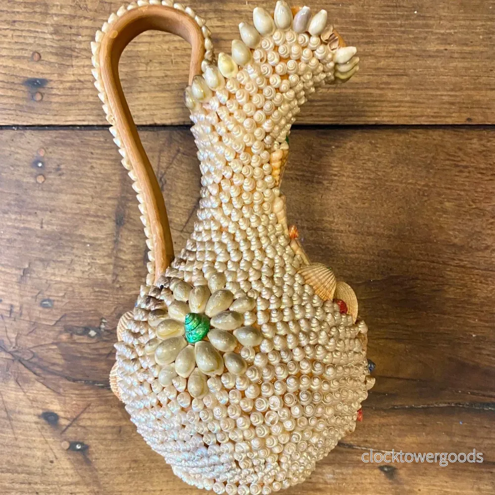 Vintage Shellwork Pitcher – 33 cm Vintage Shellwork Pitcher – 33 cm