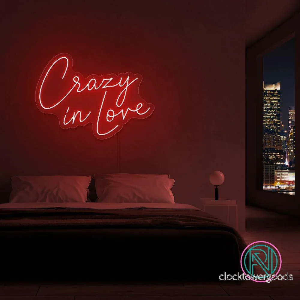 ”Crazy in love” Led neonskylt. Välj önskad färg. ”Crazy in love” Led neonskylt. Välj önskad färg.
