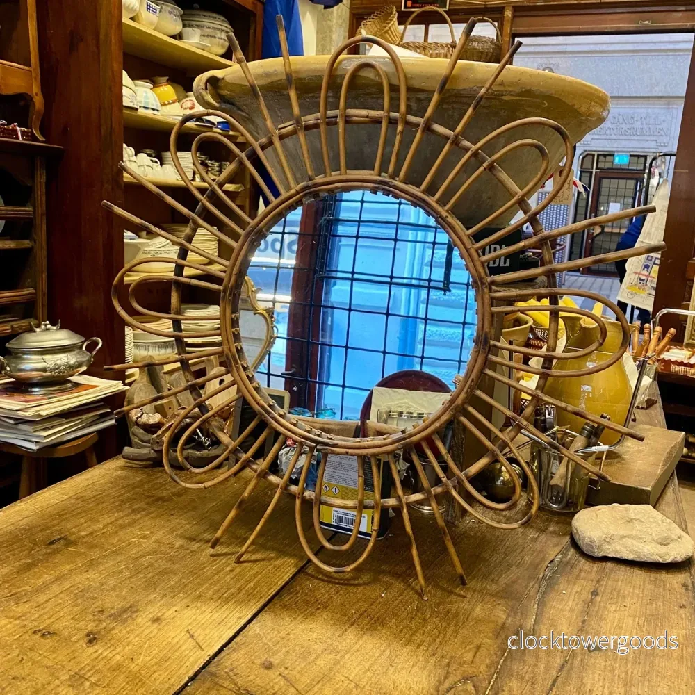 Vintage Rattan Sunburst Mirror – 62 cm Vintage Rattan Sunburst Mirror – 62 cm