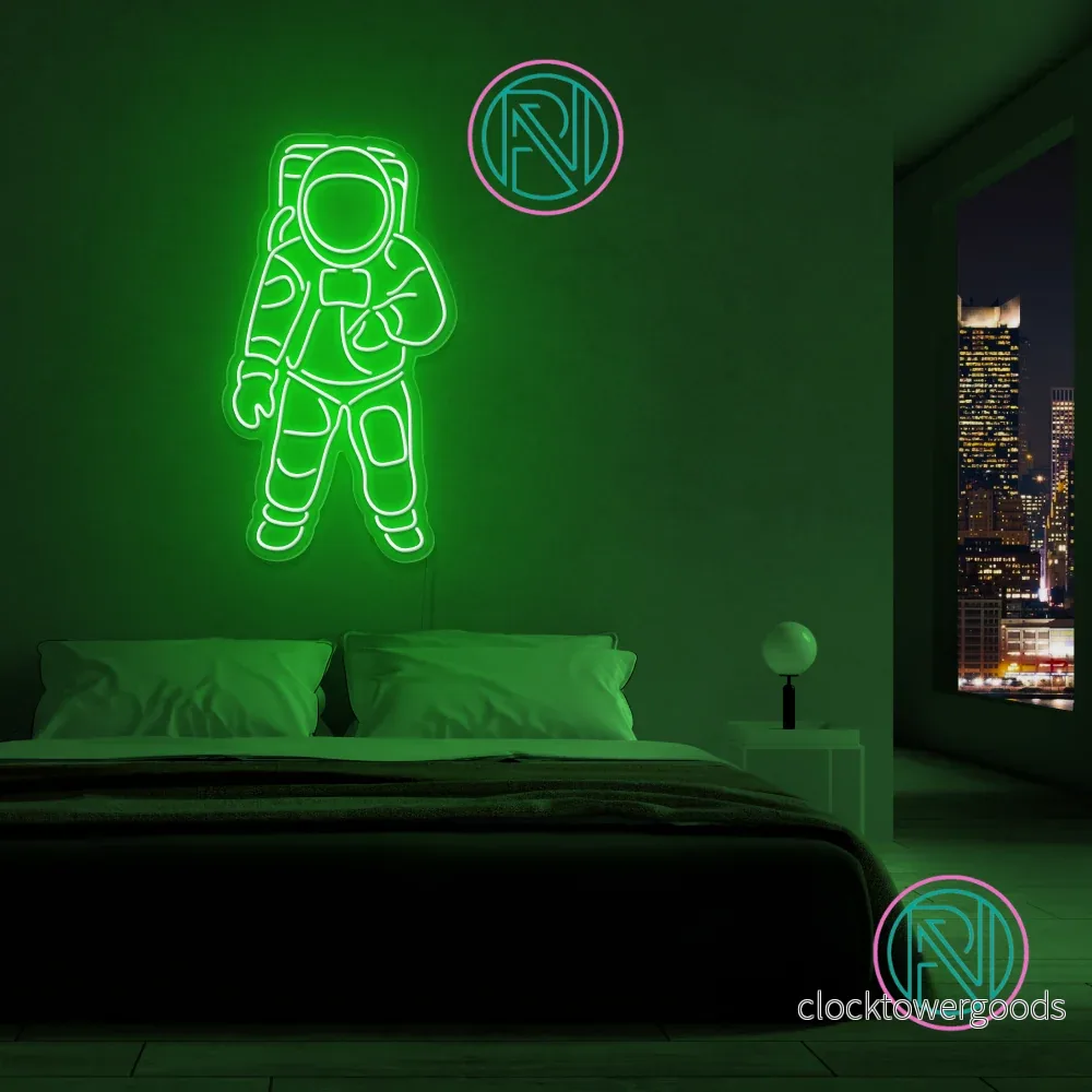 Neonskylt "SPACEMAN" 79x43 cm. Välj önskad färg. - Bild 3
