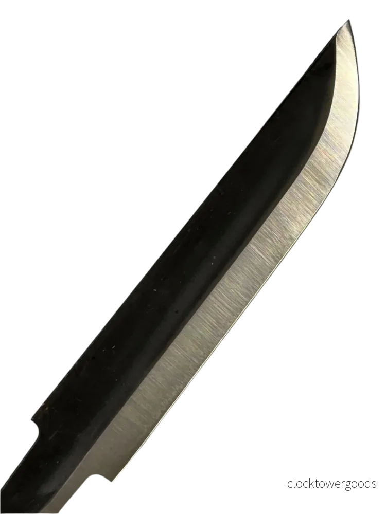 145 mm Leuku (utan ricasso) 145 mm Leuku (utan ricasso)