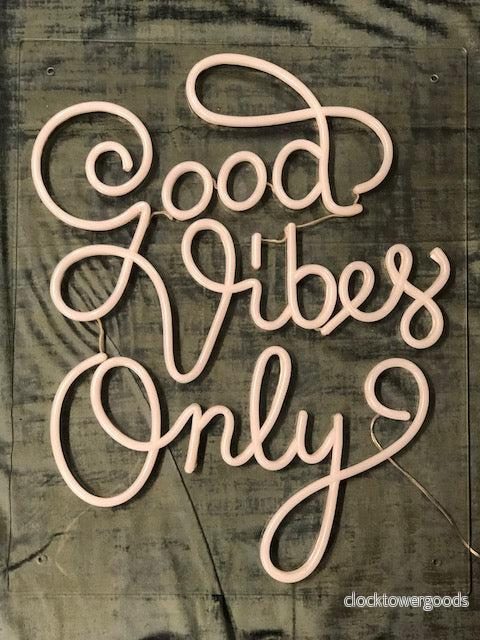 LED NEONSKYLT "Good Vibes Only". 68x56cm - Bild 2